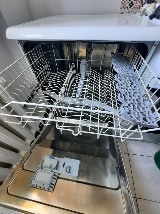 Посудомойка, б/у