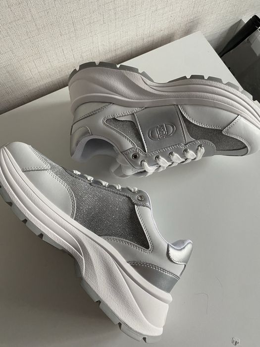 Сникърси Liu Jo Eva 02, бели - 39 номер, с дефект