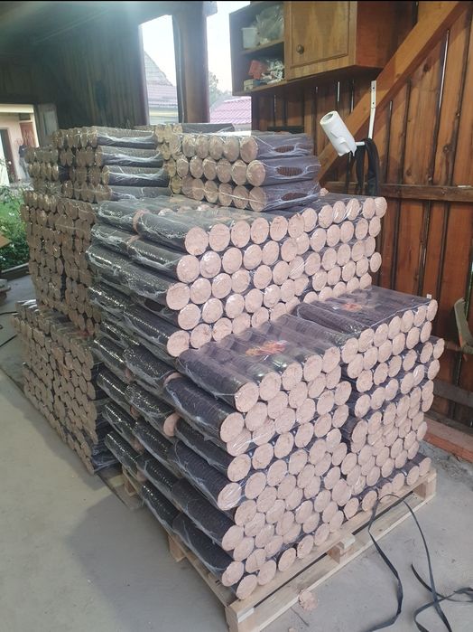 Lemn de foc și brichete