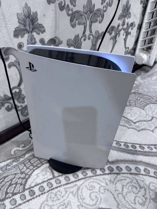 Продам плойку PS5