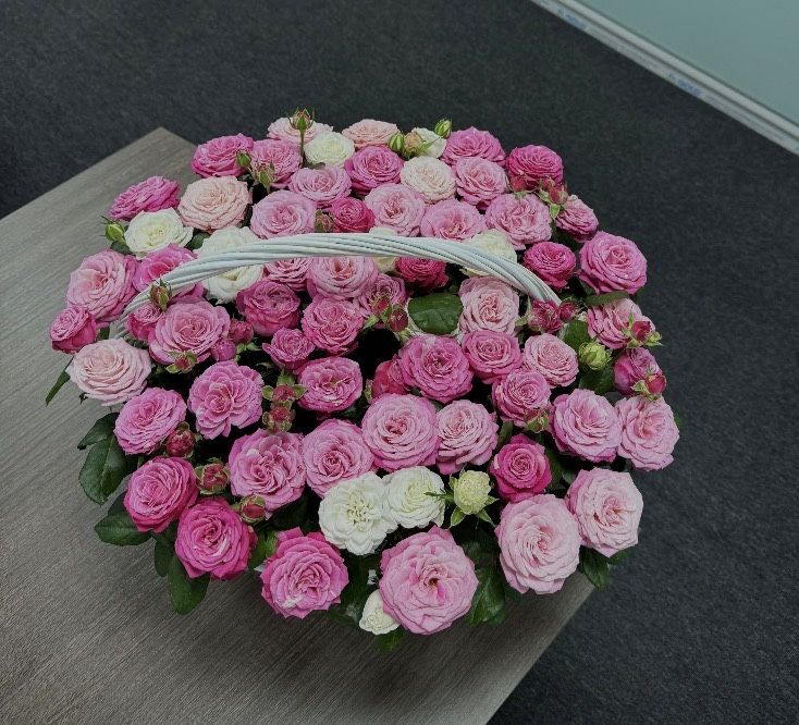 Цветы в корзиночках