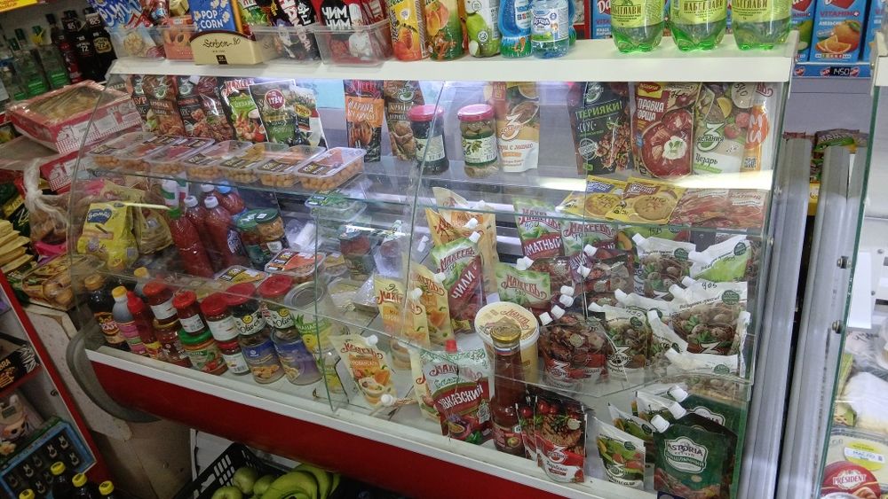 Продам холодильную ветрину