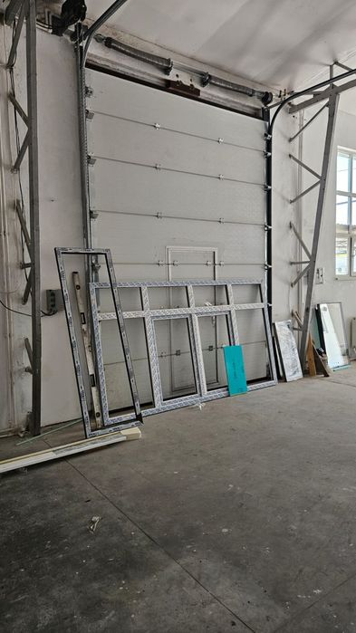 Uși de garaj automate