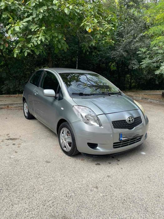 Toyota Yaris 1000 сс