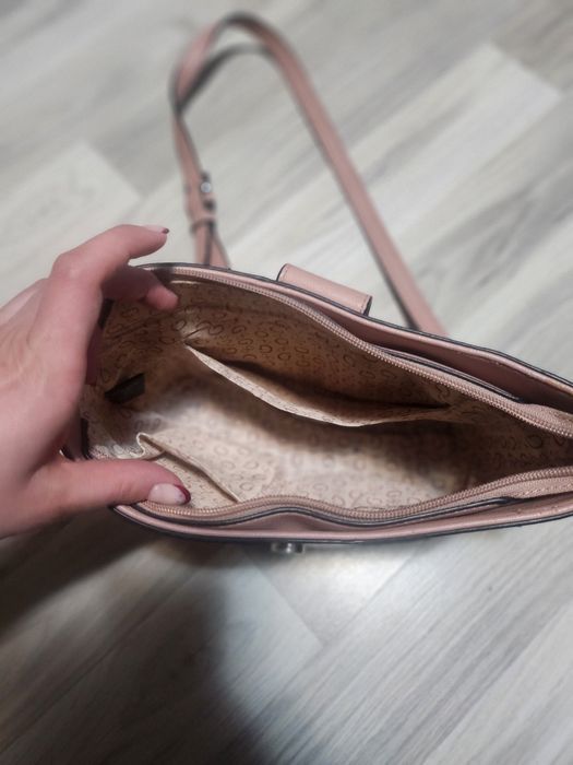 Чанта GUESS пепел от рози