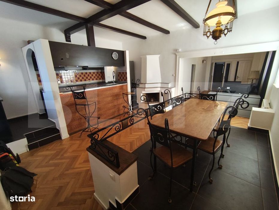 De inchiriat apartament lux zona ultracentrala cu garaj si loc de parc