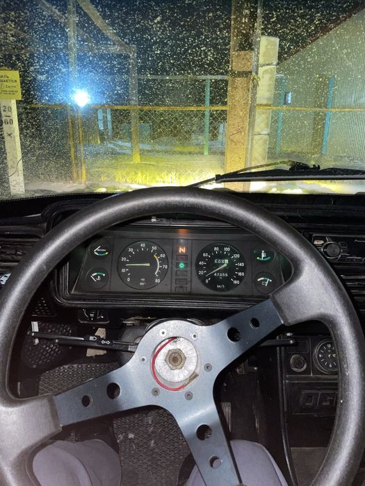 Продам ваз 2107 в хорошем состаяний