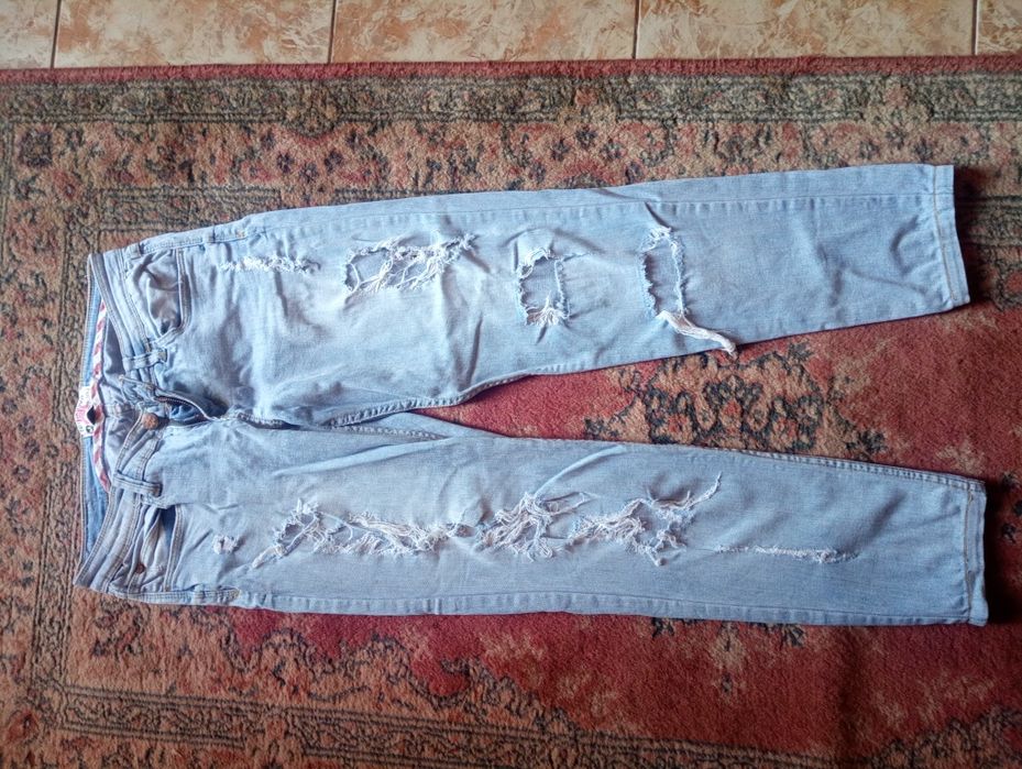 Blugi pentru damă mărimea M