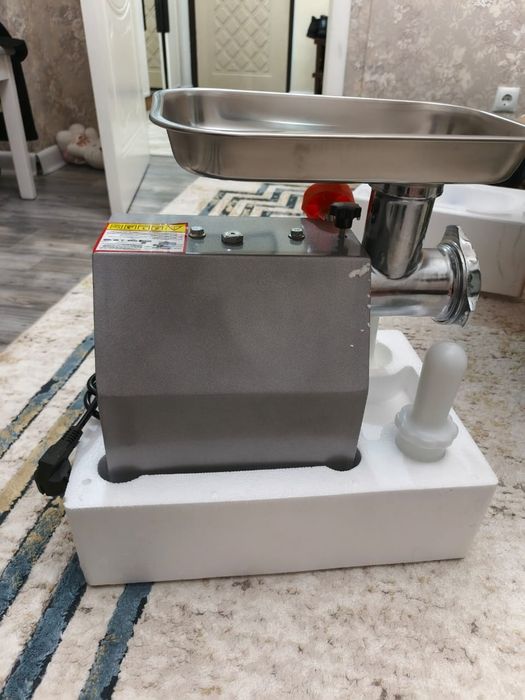 Электрическая мясорубка