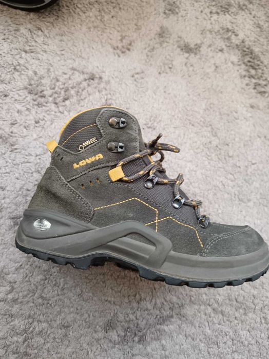 Ghete iarna mărimea 34  gore-tex piele.cool club .polar-tex