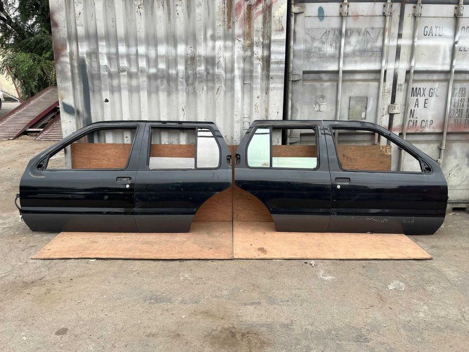 Дверь Террано R50 / регулус QX4 из Японии
