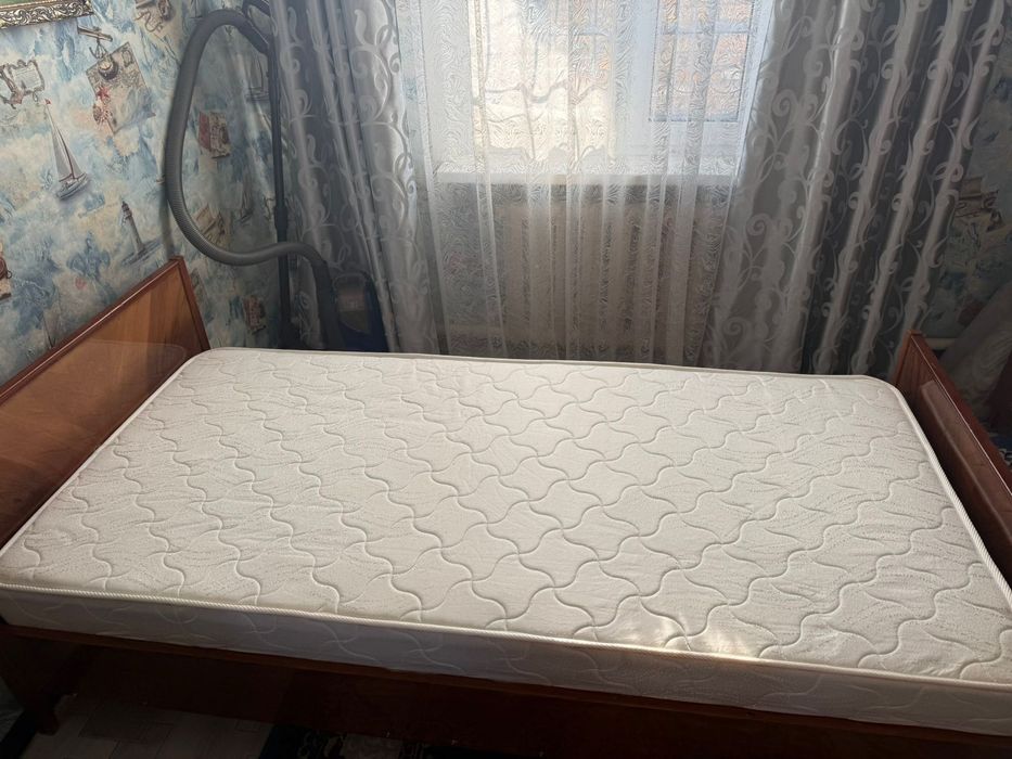 Продам односпальную кровать