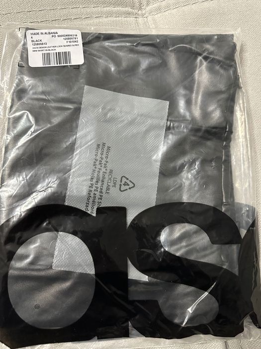 ASOS ЧИСТО НОВА ПОЛА! Черна кожена пола.