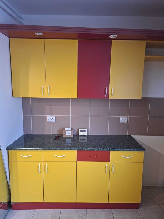 Vand mobila bucatarie