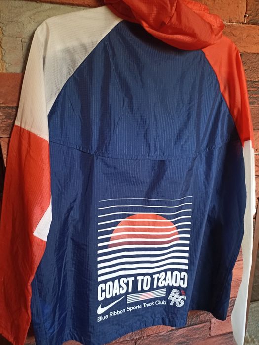 Nike спортен тънко яке, дъждобран