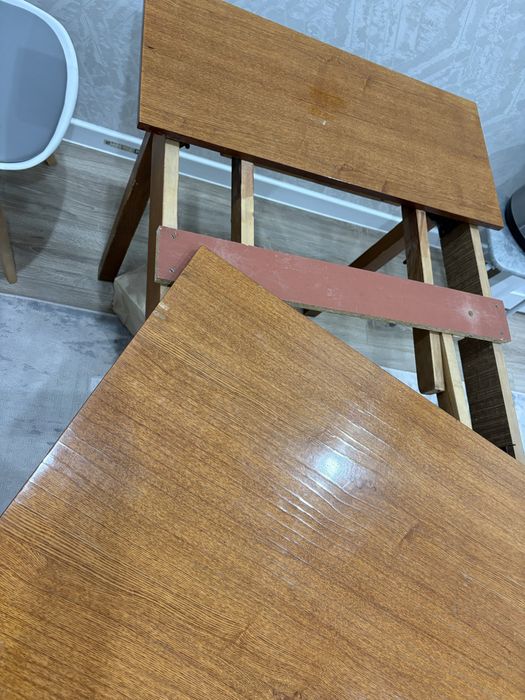 Продам обеденный стол
