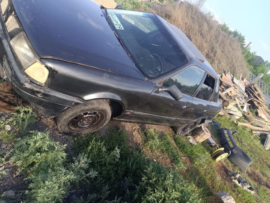 Ауди 80 б3 по  запчастям