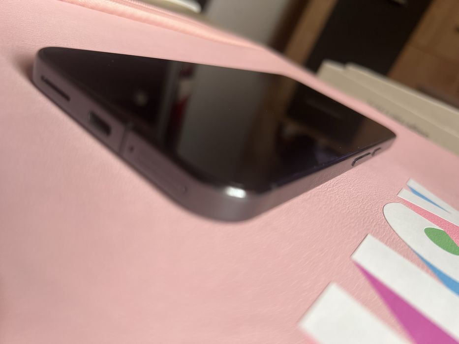 Google Pixel 9 Pro XL 256GB Obsidian - Ca Nou / Cutie originală completă. Preț ușor negociabil.