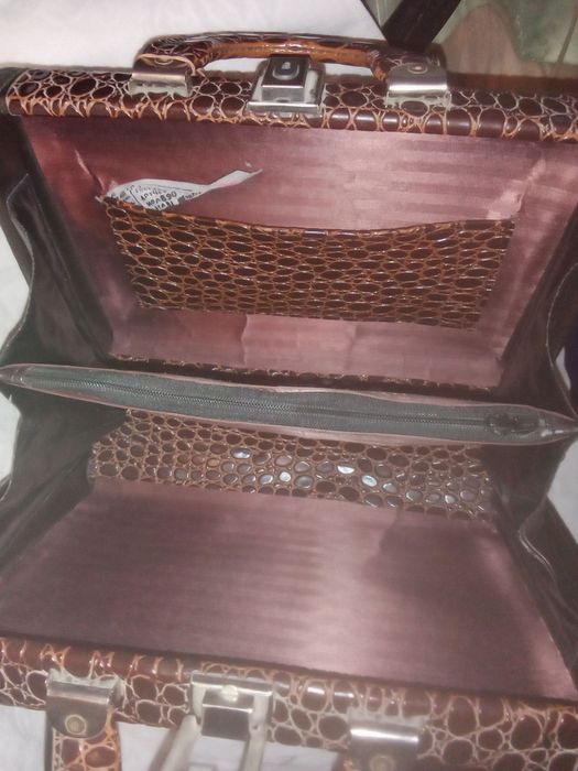 Сумка из натуральной кожи