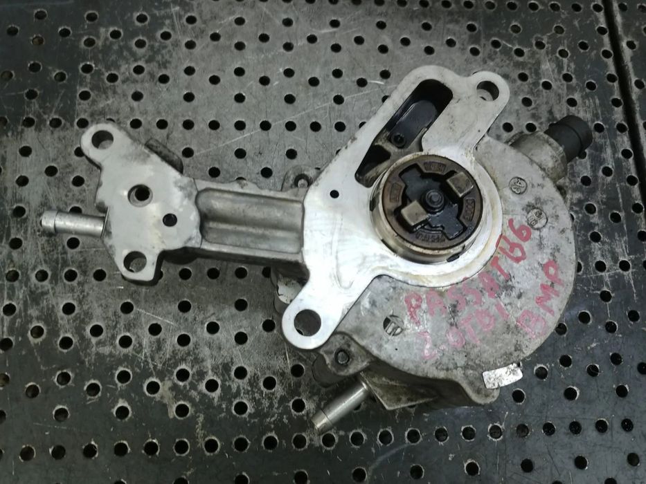 pompa vacuum 2.0 tdi bmp vw golf 5 passat b6 audi a3   038145209m