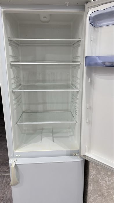 Сатылады толық бәрі істеп тұр