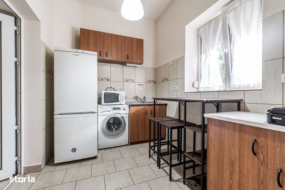 Apartament în Piața Catedralei pe două niveluri în Arad.