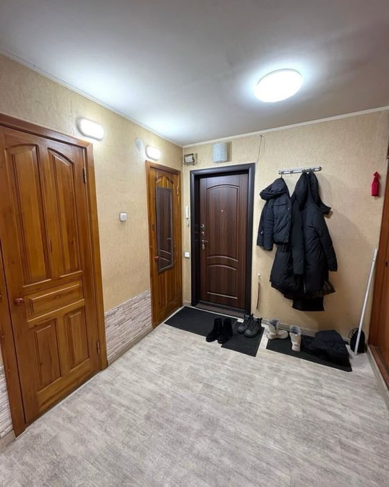 Продам 3-х комн. квартиру, Мызы, 5/1