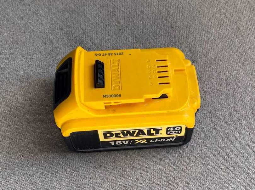 Acumulator DeWalt DCB182-XJ 18V 4.0Ah Li-Ion XR