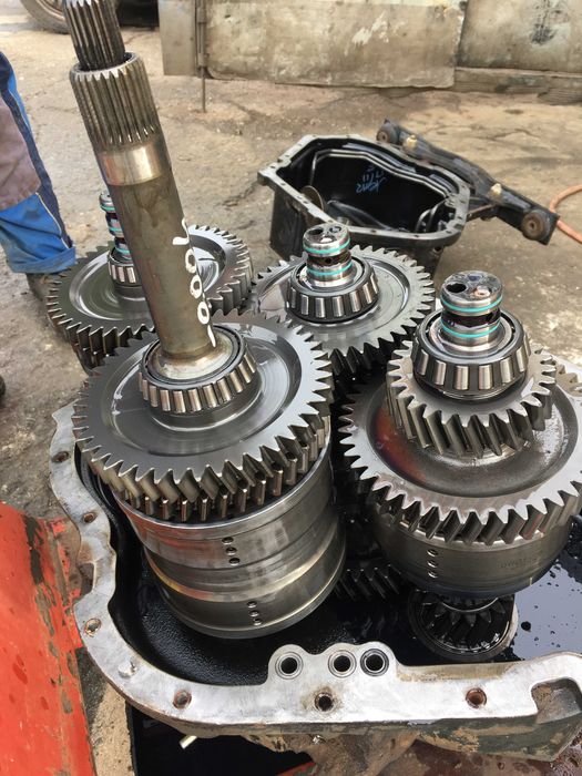 Cutii de viteza powershift - reparatii utilaje