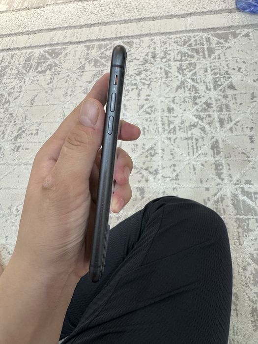 IPhone 11 64 гб продам