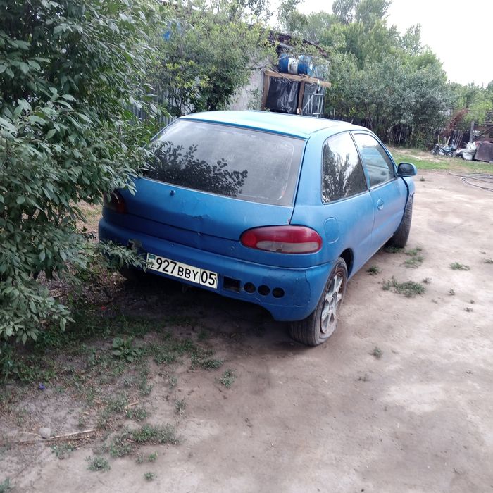 Срочно продам mitsubishi colt 1993 объём 1.3