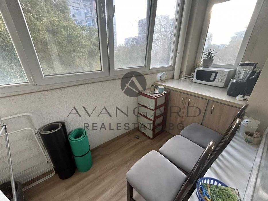 Продава се Тристаен апартамент в Пловдив, Христо Смирненски - 64 кв.м за 1961 €/кв.м - Снимка #7