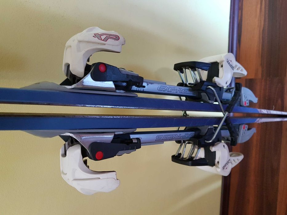 schiuri echipament ski clapari bete bocanci snowboard boots