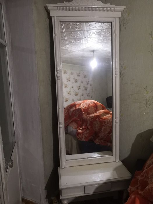 Продам огромное зеркало.