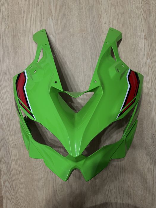Оригинална (ОЕМ) kawasaki маска zx4rr 2024г