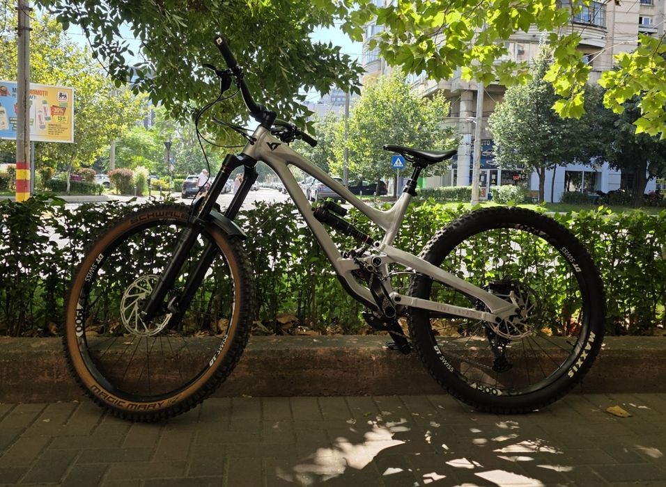 Bicicleta full suspension Yt Capra Al Base (size M) (2022) Bucuresti ...