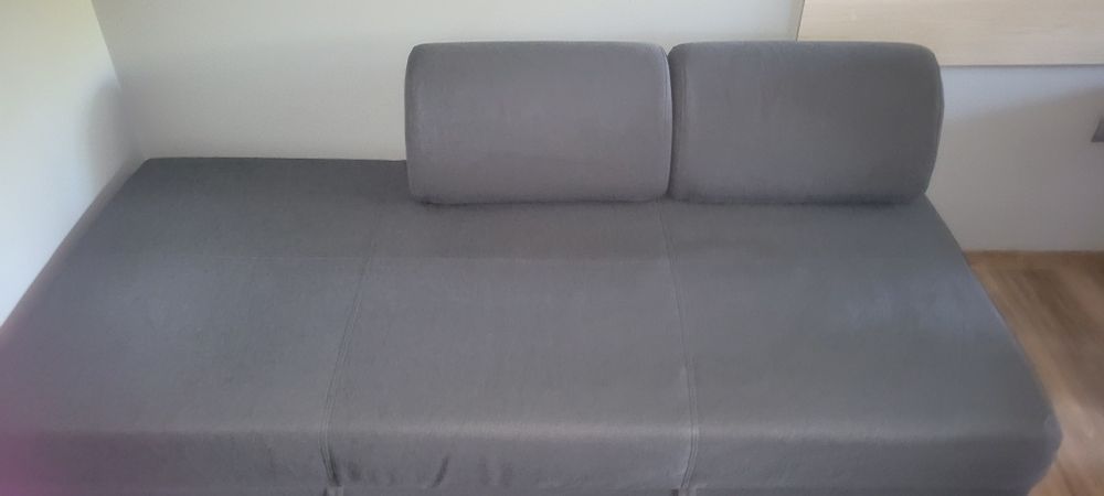 Диван IKEA с място за съхранение