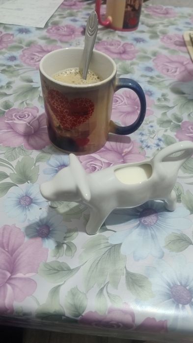 Продам веселый молочник