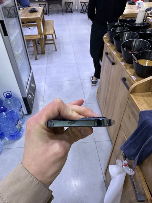 Продам iPhone 12 Pro Max  85 ёмкость, родная