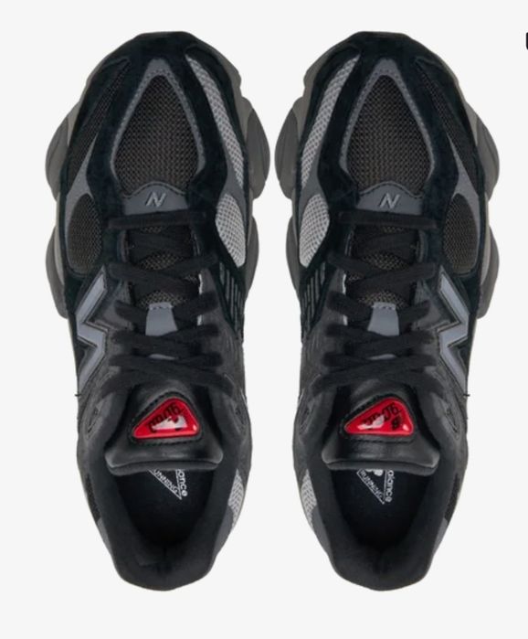 Оригинални маратонки на New Balance 9060! 37.5