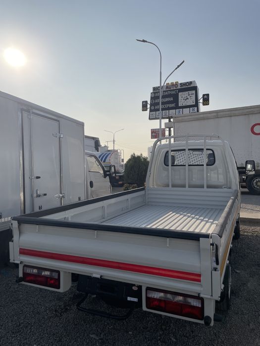 Kia Bongo orniga JAC X200 chegirmada