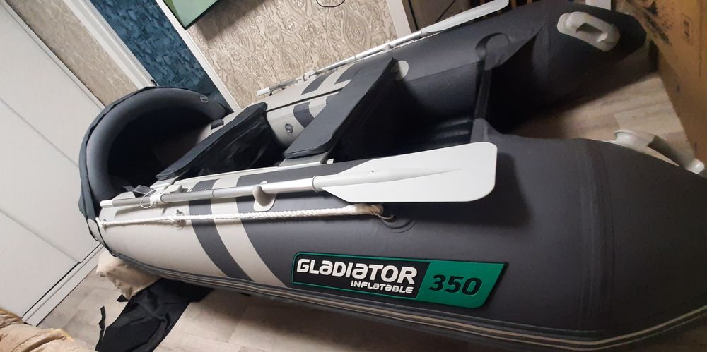 Лодка Clatiator с мотором parsun