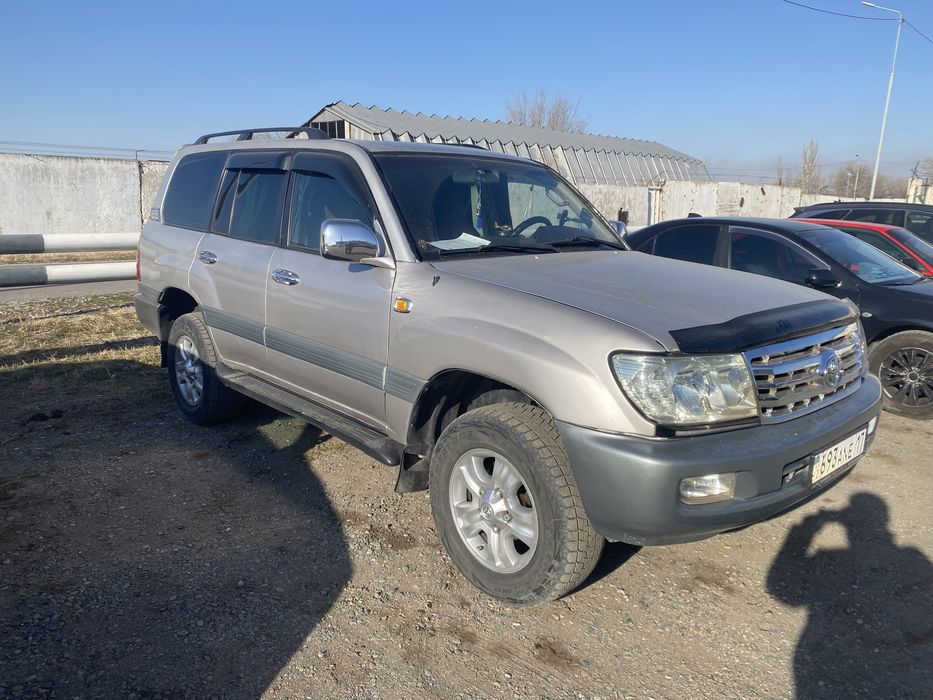 Toyota Land Cruiser 100