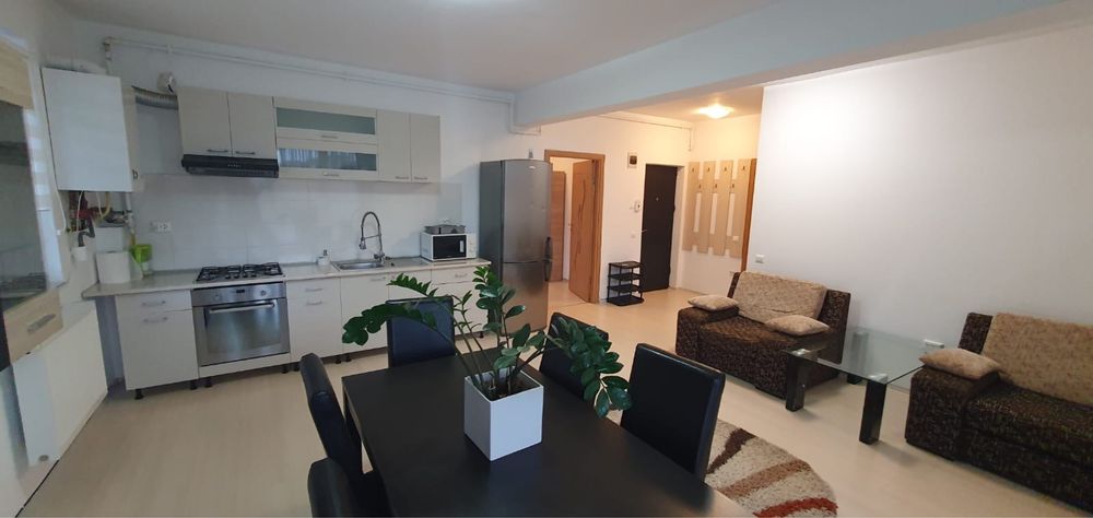 Inchiriez apartament 3camere
