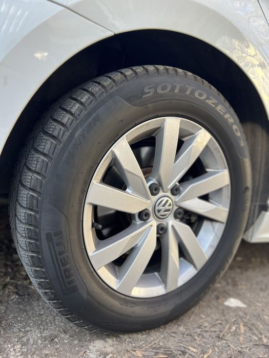 Оригинални джанти с гуми 16 за VW