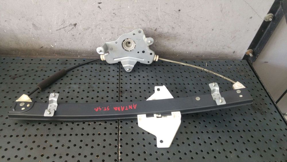 Macara geam stanga spate opel antara a l07