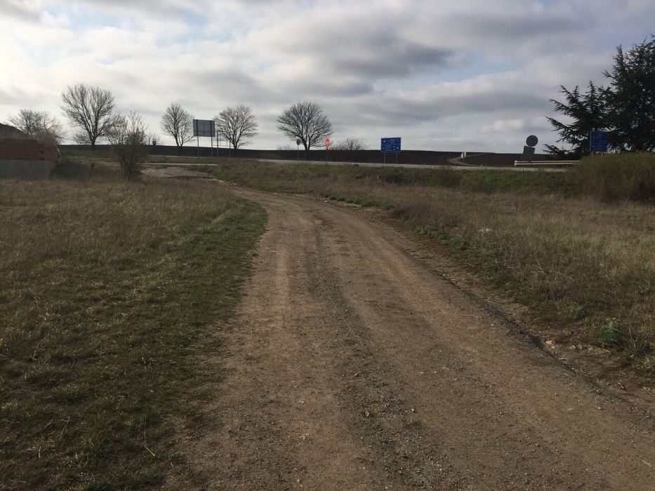 Парцел за промишлени цели