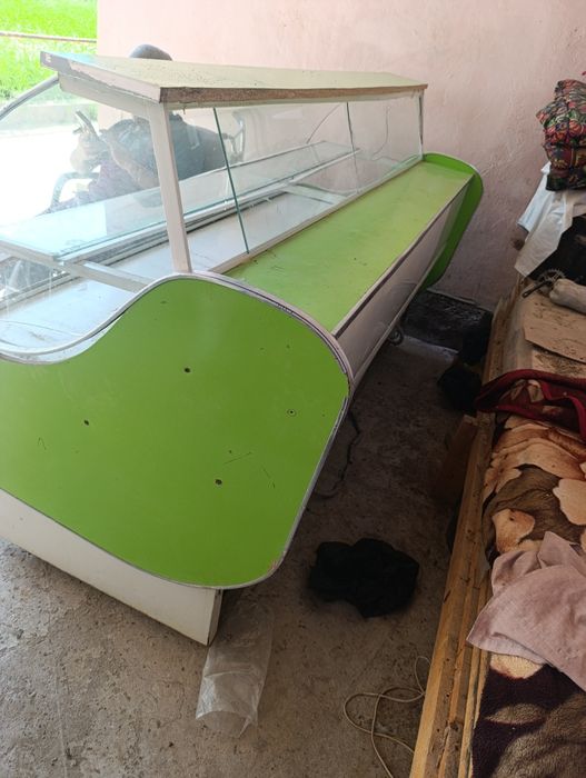 Haladilnik sotiladi ishlashi zòr  kelib korselar boladi