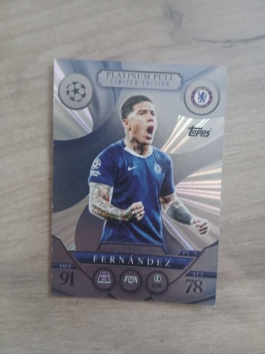 Cartonaș MATCH-ATTAX(trading card) Enzo Fernandez platinum limited edition UCL 25/26
