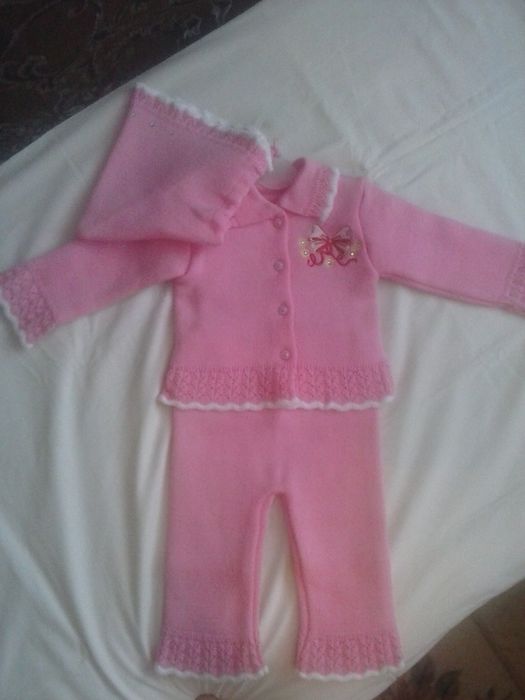 Новые костюмчики на малышей